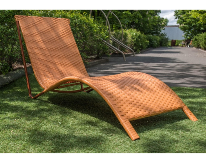 Шезлонг из ротанга Риф (коньяк)