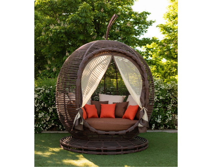 Бунгало из металла и ротанга Соланда